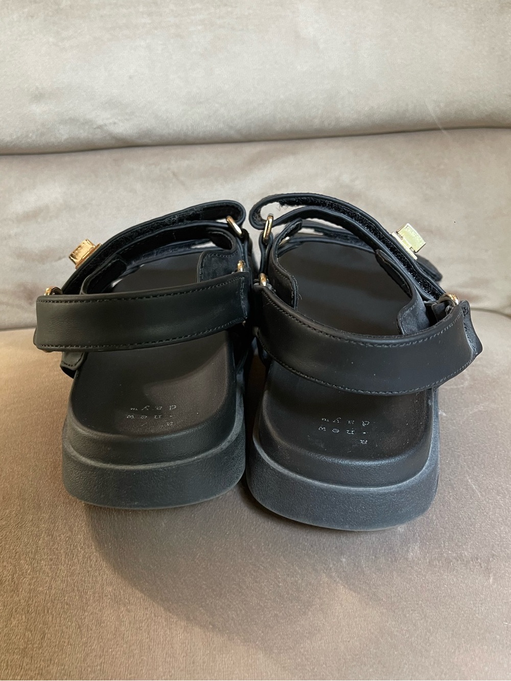 Target Black Sandles - Picture 4 of 8